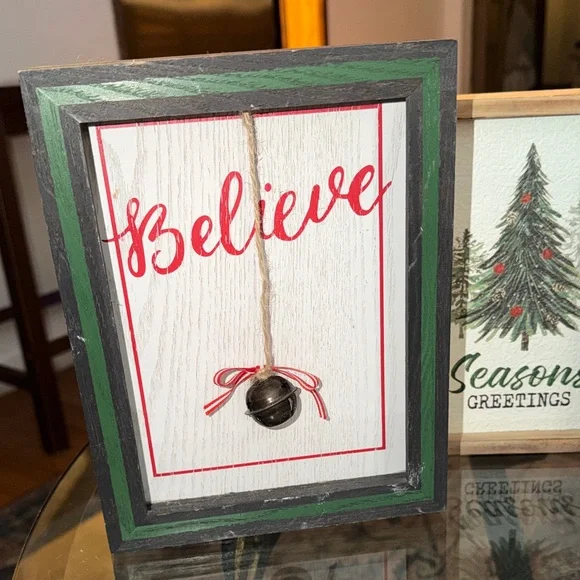 Bundle of Christmas wood frames - Picture 2 of 5